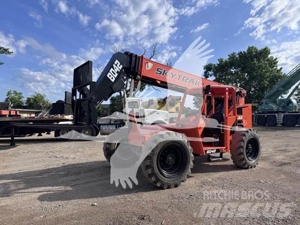 SkyTrak 8042 Teleskooplaadurid