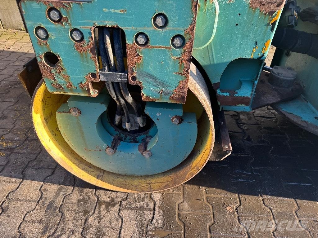 Ammann AV 33-2 Tandemrullid