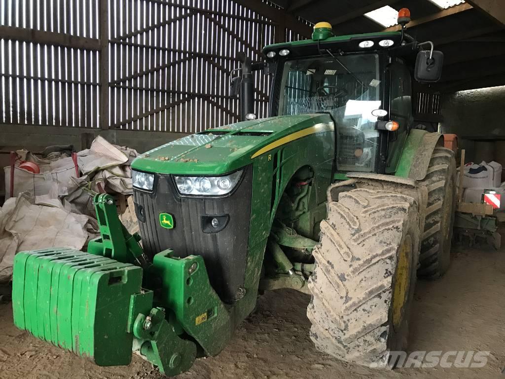 John Deere 8260 R Traktorid