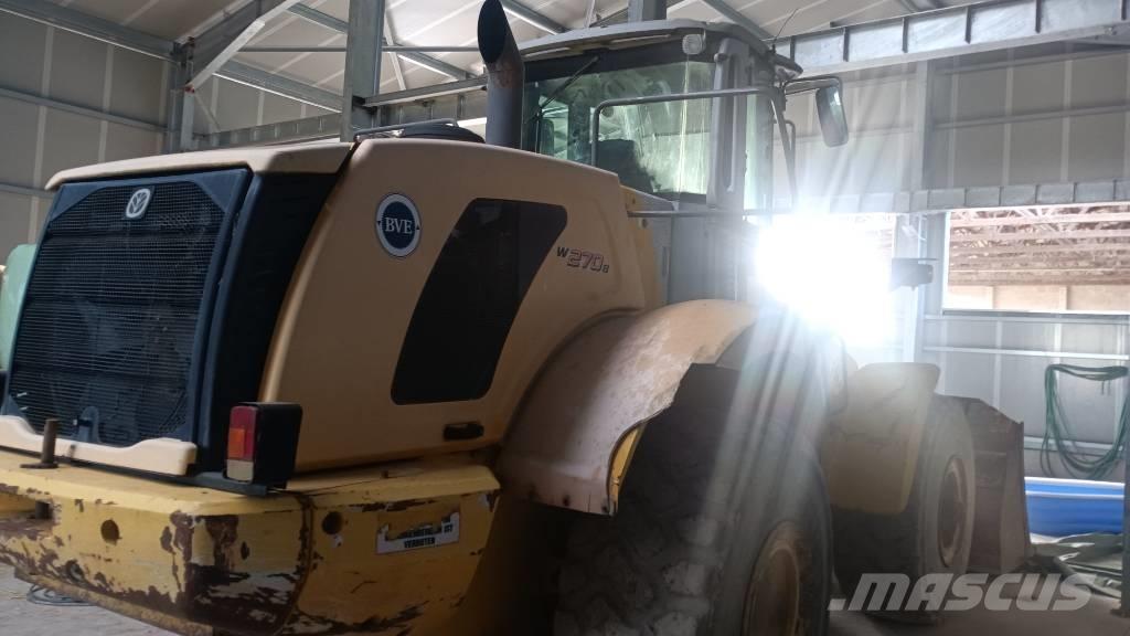 New Holland W 270 B Rataslaadurid
