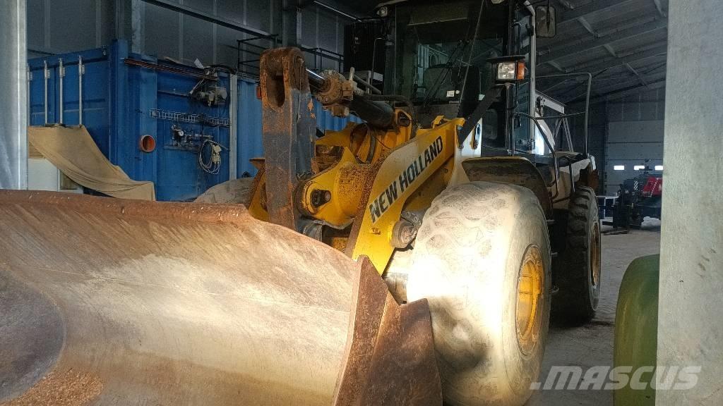 New Holland W 270 B Rataslaadurid