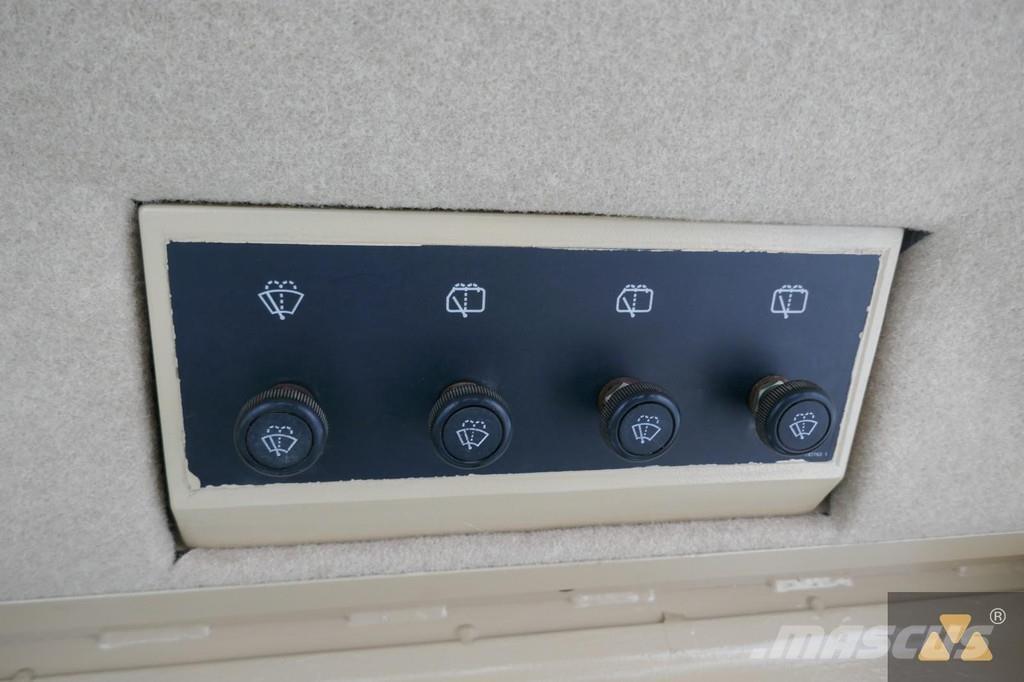 CAT D9R Ex-army Buldooserid