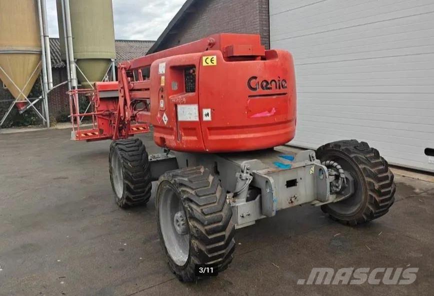 Genie Z45/25 Iseliikuvad poomtõstukid