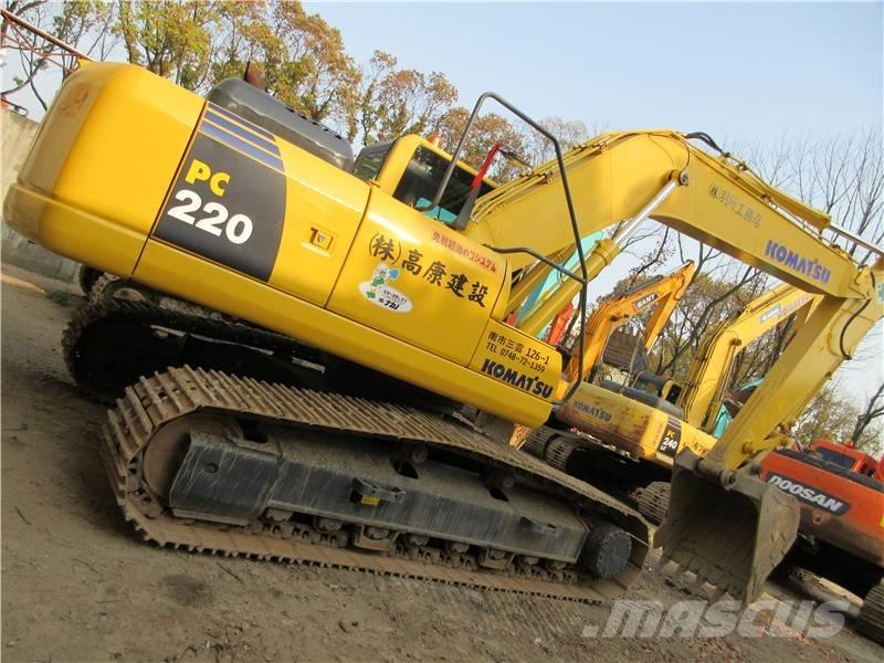 Komatsu PC 220 Roomikekskavaatorid