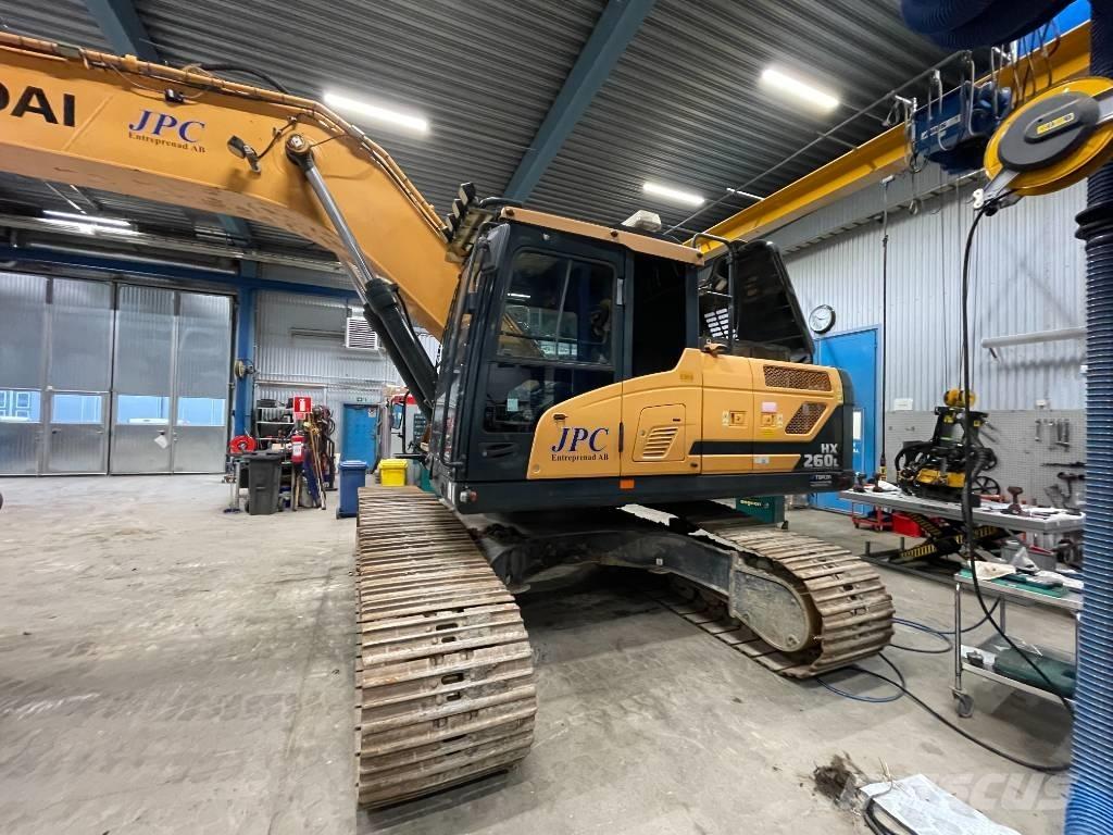 Hyundai HX 260 L Roomikekskavaatorid