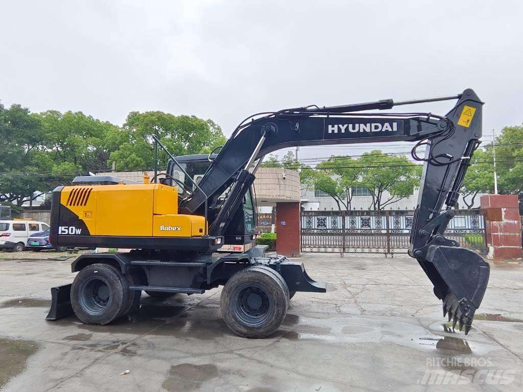 Hyundai 150w Ratasekskavaatorid