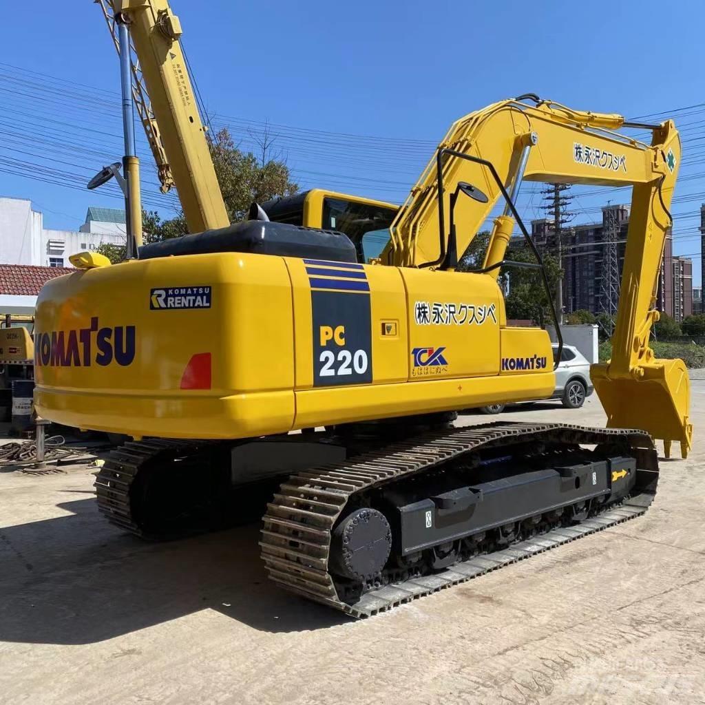 Komatsu PC 220 Roomikekskavaatorid