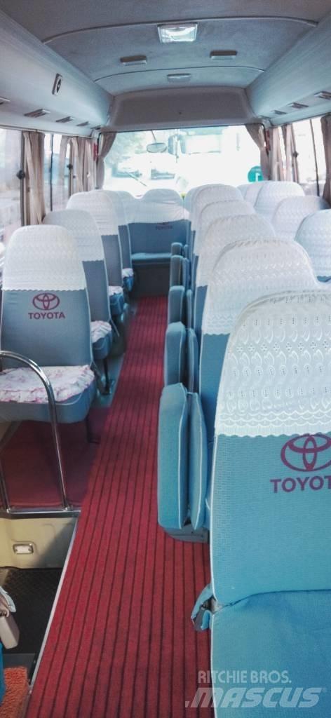 Toyota Coaster Bus Väikebussid