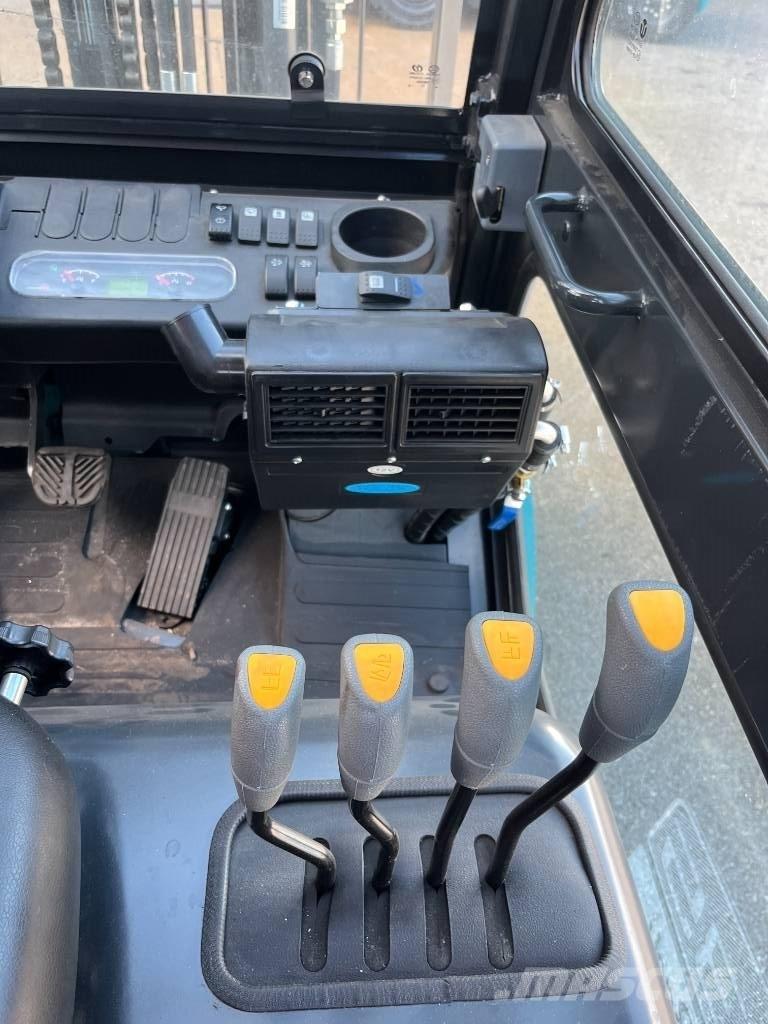 Baoli KBD35+ Triplex Diiseltõstukid