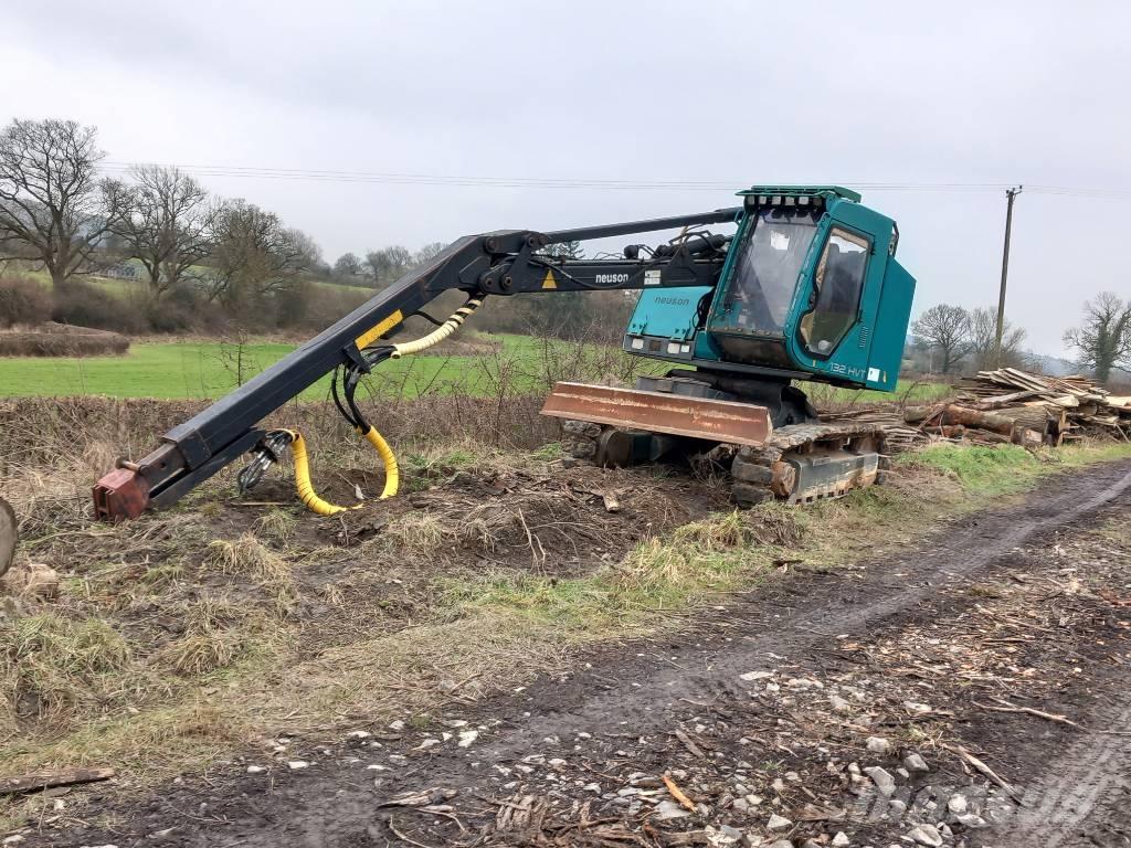 Neuson 132 HV T Harvesterid