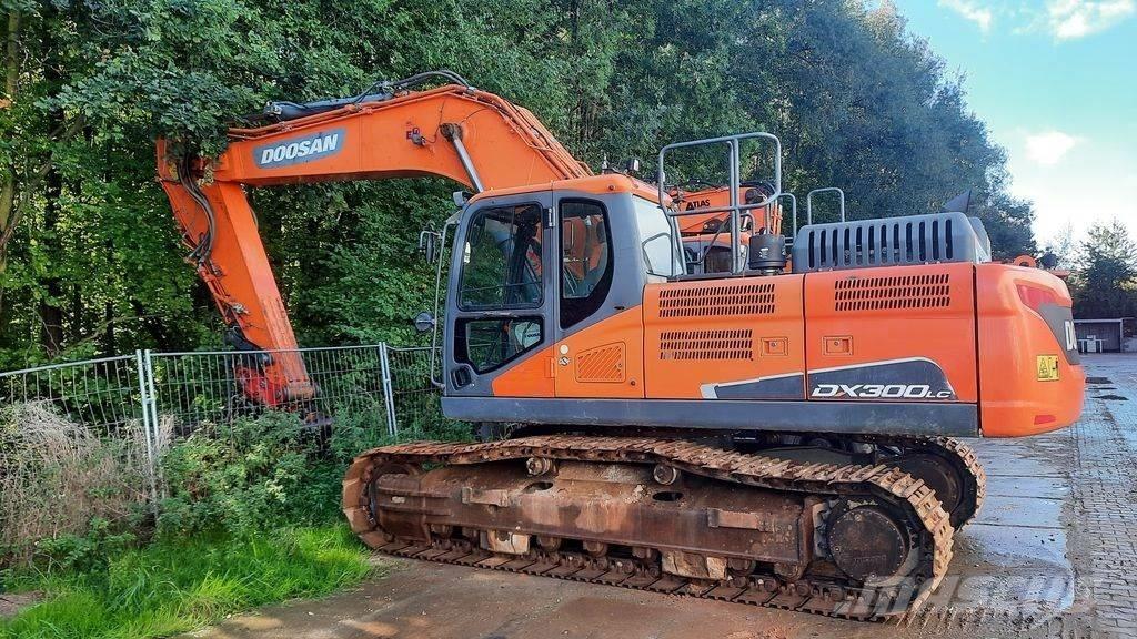 Doosan DX 300 LC-5 Roomikekskavaatorid