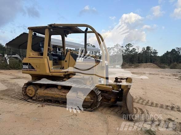 CAT D3G XL Buldooserid