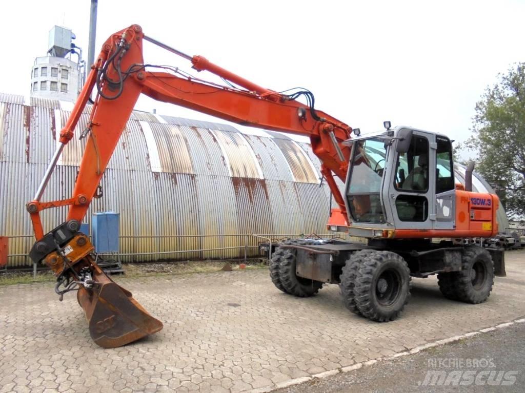 Hitachi FH 130 W-3 Ratasekskavaatorid