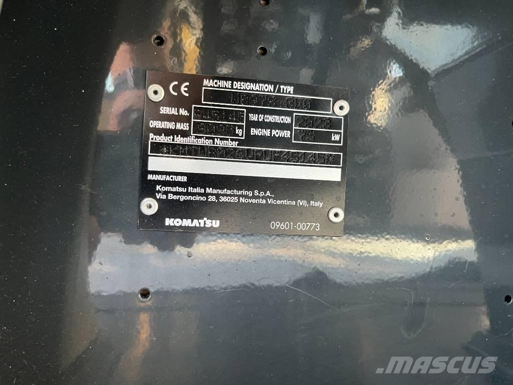 Komatsu WB 97 S-8 Ekskavaatorlaadurid