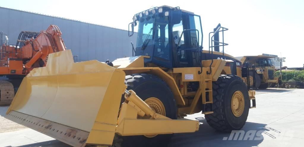 CAT 824 G series II Ratasbuldooserid