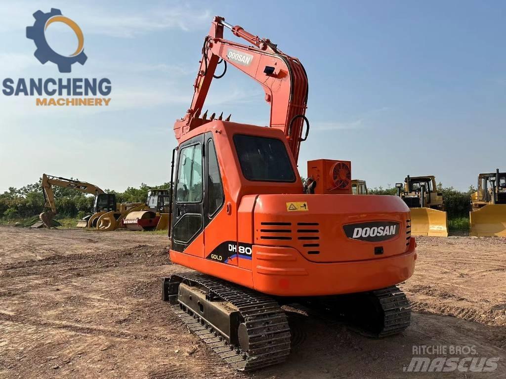 Doosan DH 80 Väikeekskavaatorid 7t-12t