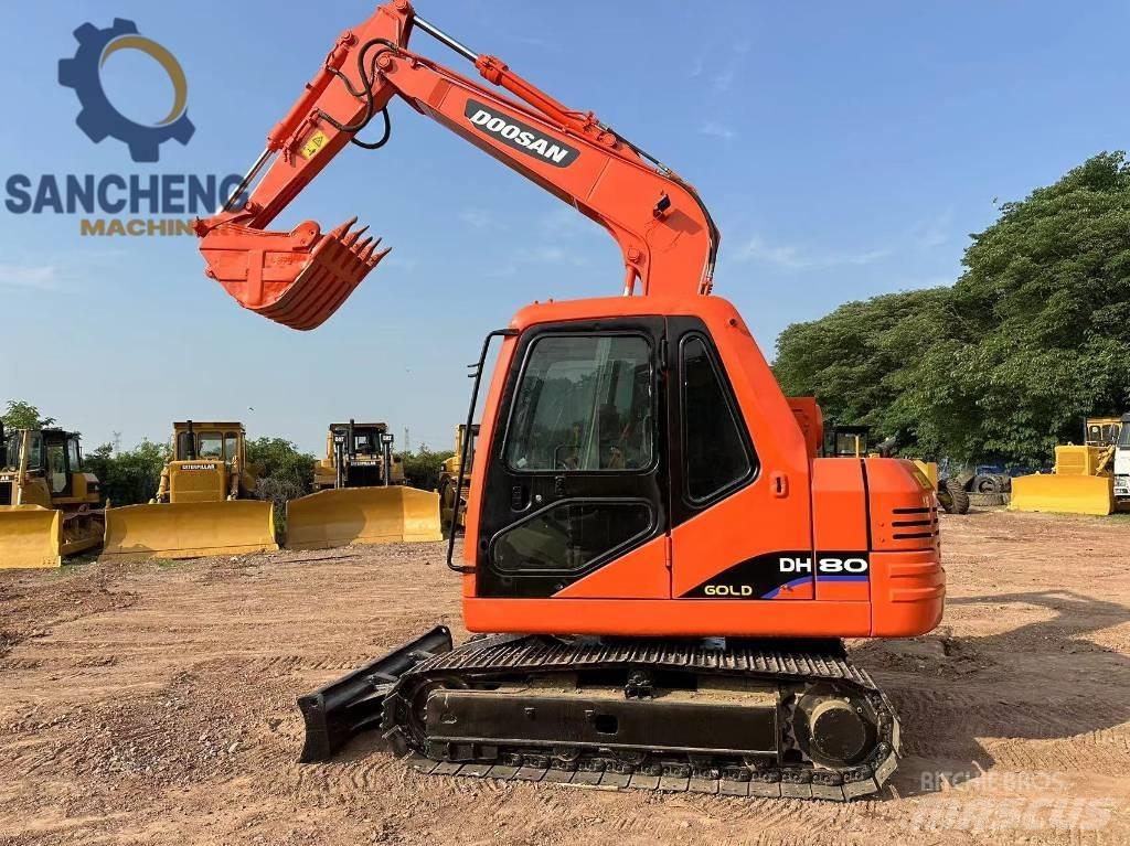 Doosan DH 80 Väikeekskavaatorid 7t-12t