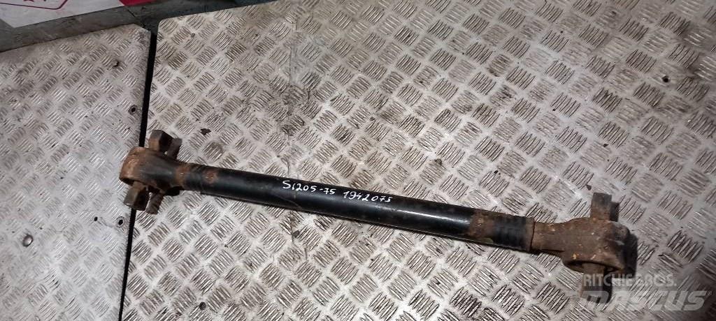 Scania R 440.   1942075 Sillad