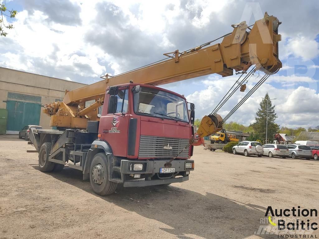 MAZ 533731 Maastikutõstukid