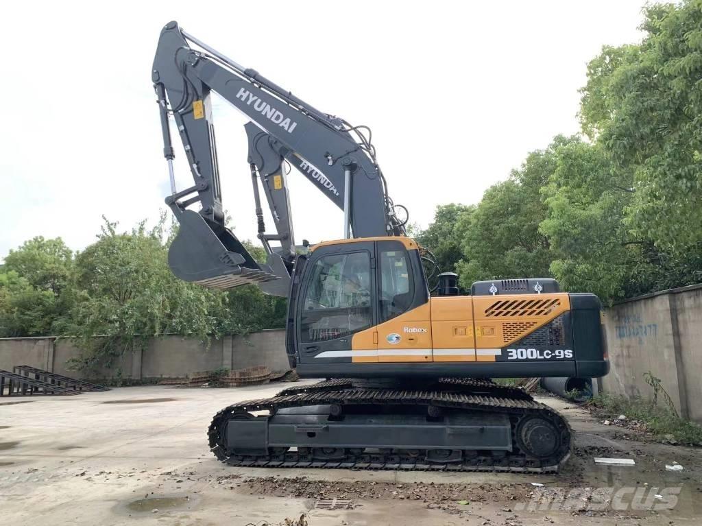 Hyundai R300LC-9S Roomikekskavaatorid