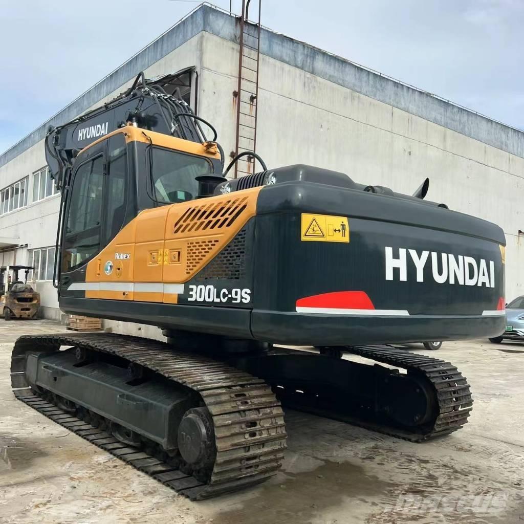 Hyundai R300LC-9S Roomikekskavaatorid