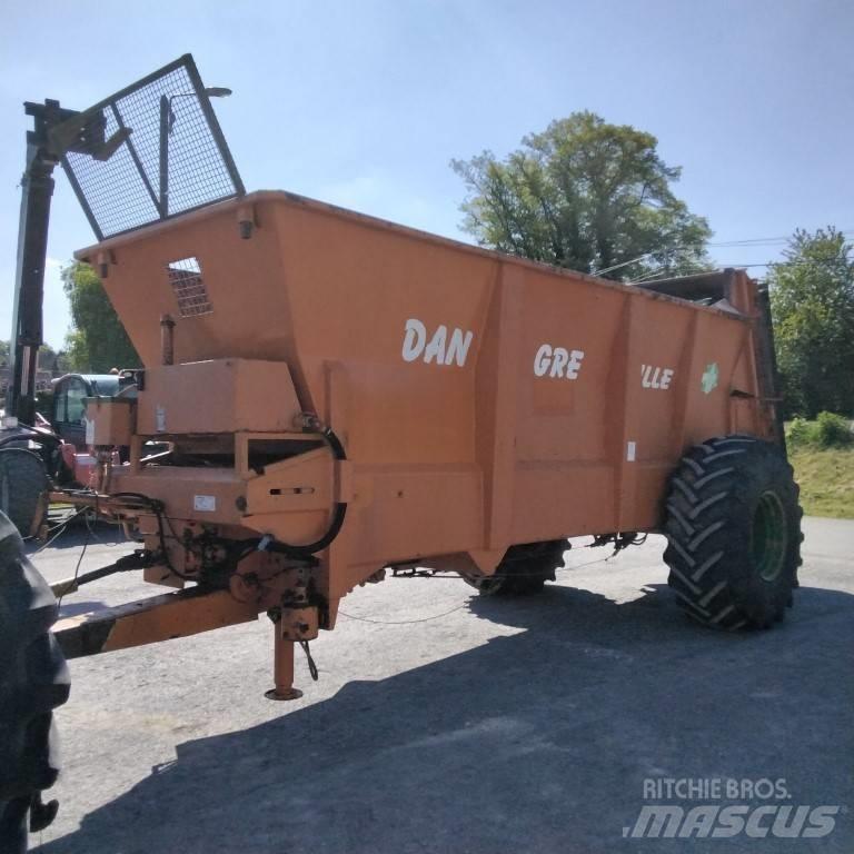 Dangreville EV 10 B1 Sõnnikulaoturid