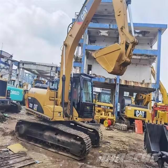CAT 312 D Roomikekskavaatorid