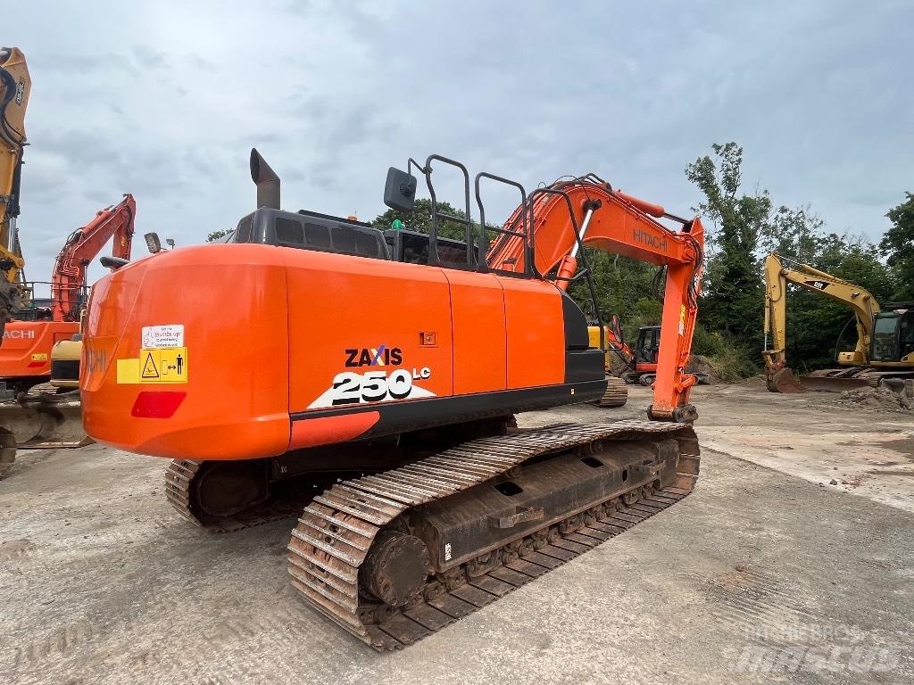 Hitachi ZX 250 LC-6 Roomikekskavaatorid