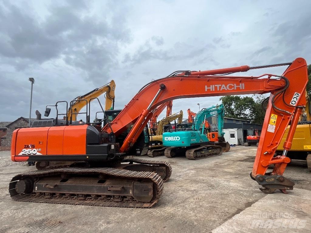 Hitachi ZX 250 LC-6 Roomikekskavaatorid