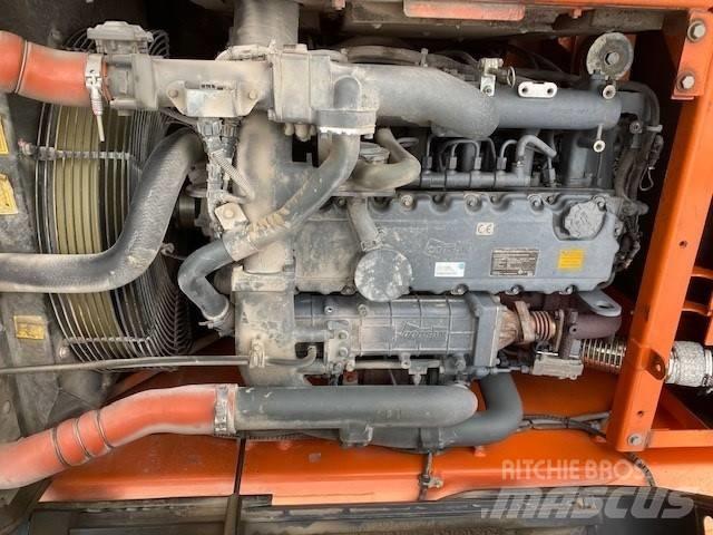 Doosan DX 225 LC-3 Roomikekskavaatorid