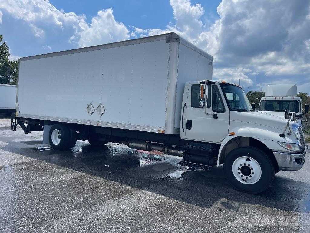 International 4300 Furgoonautod
