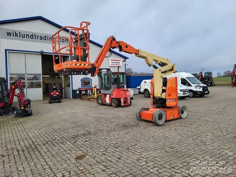 JLG E 300 AJP Iseliikuvad poomtõstukid