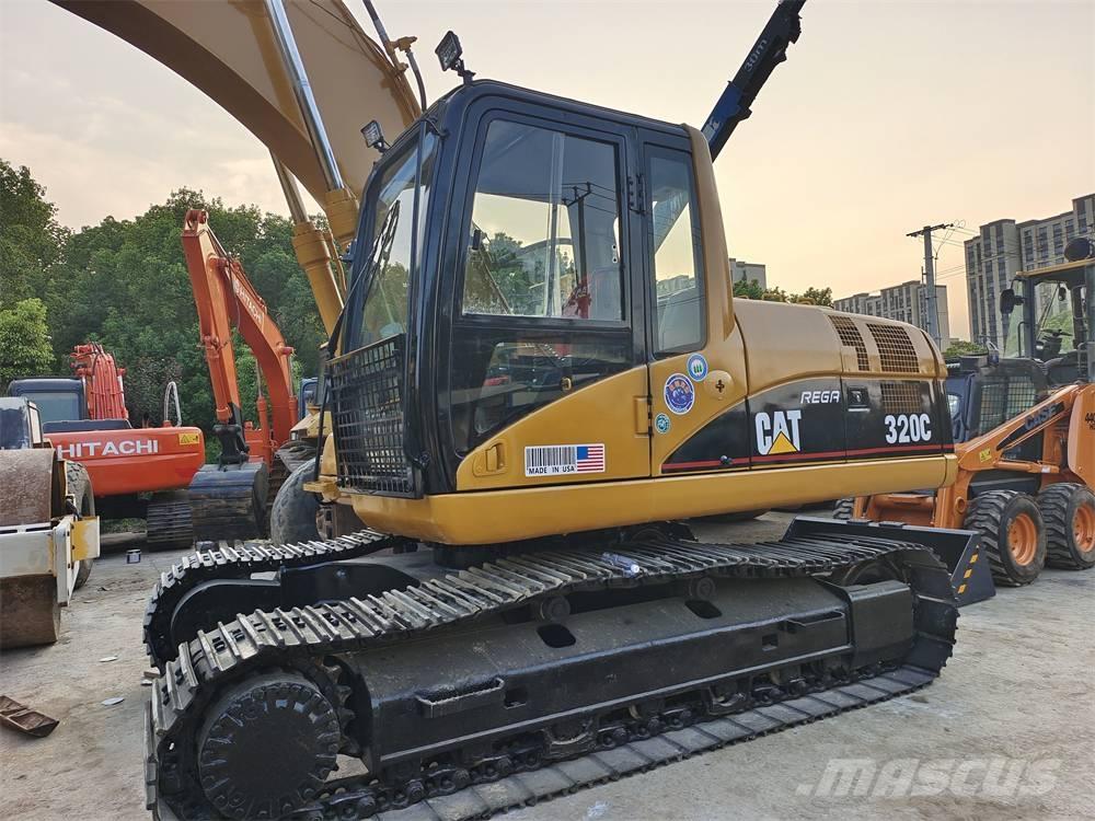 CAT 320CL Roomikekskavaatorid