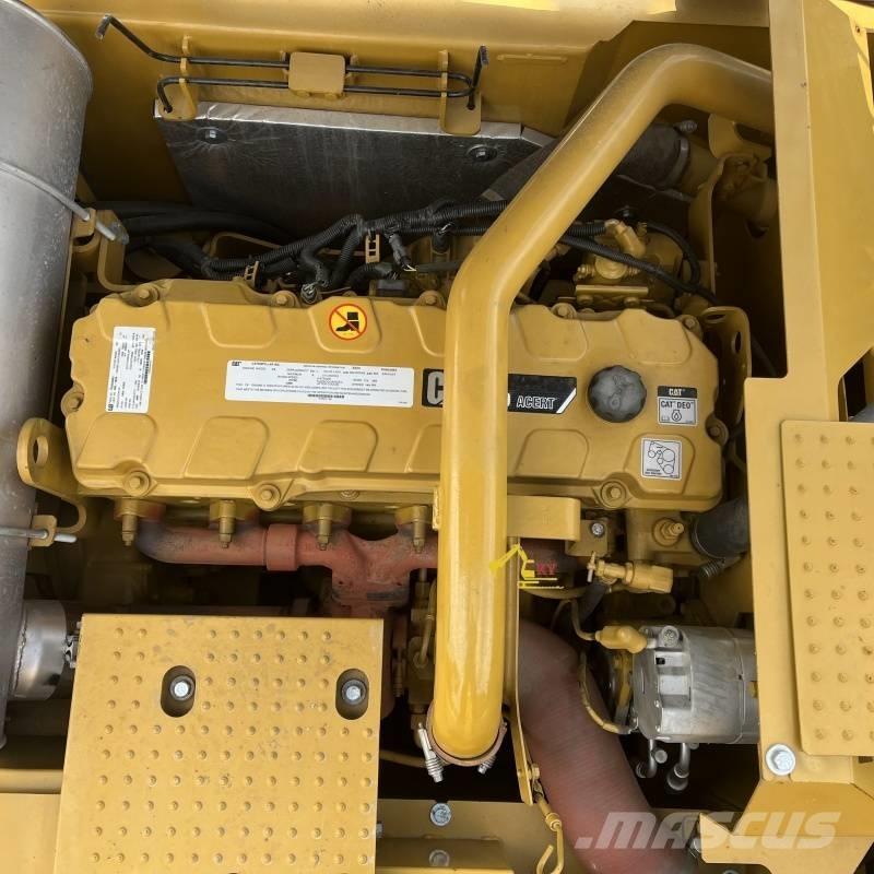 CAT 330D2L Roomikekskavaatorid