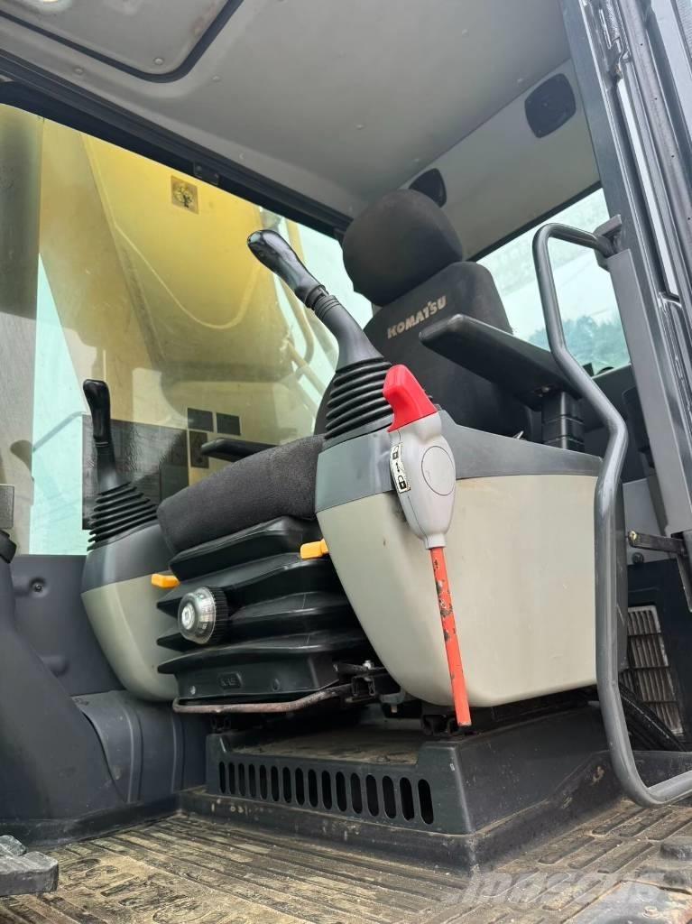 Komatsu PC 400-8 Roomikekskavaatorid