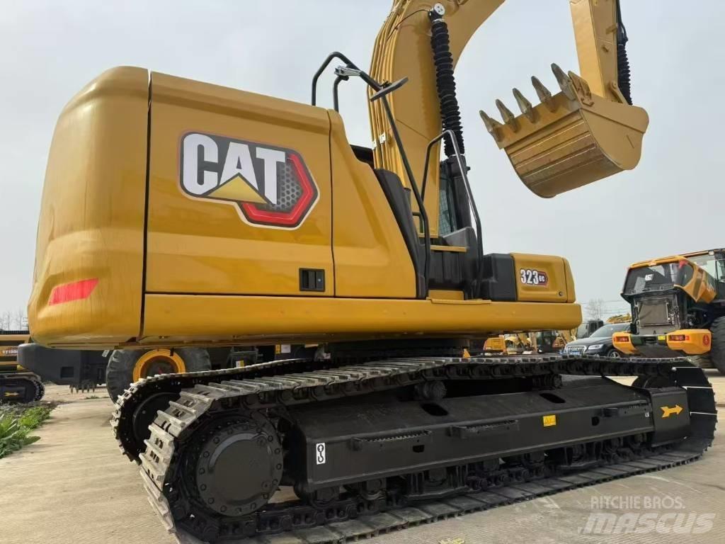 CAT 323GC Roomikekskavaatorid