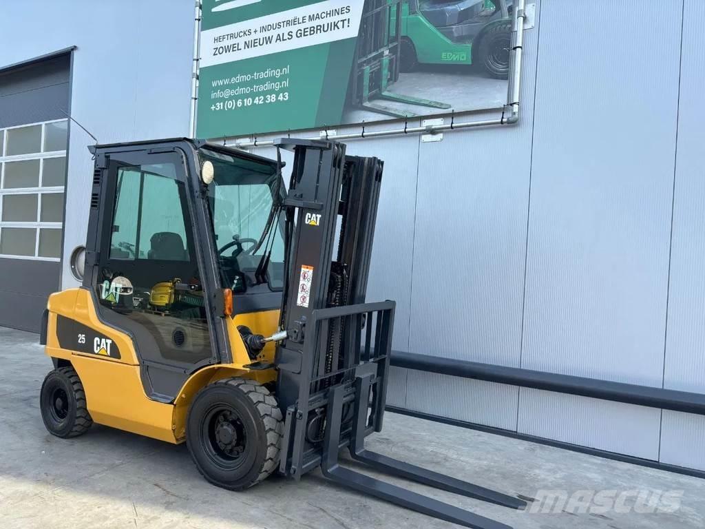 CAT GP25N Heftruck Gaasitõstukid