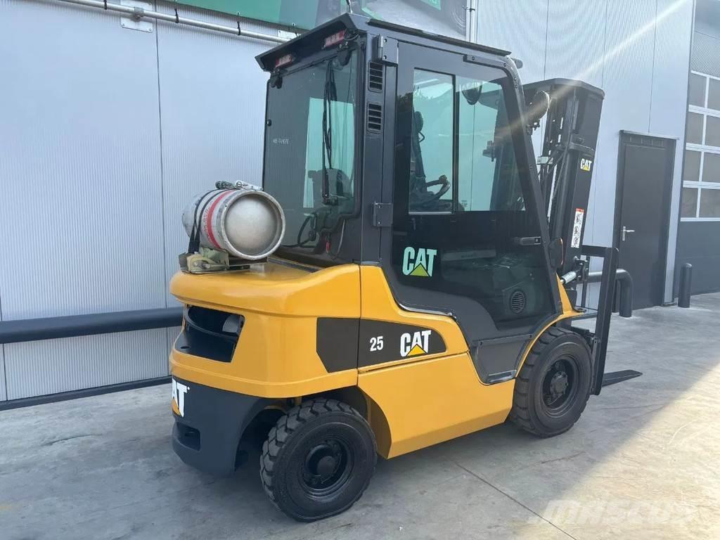 CAT GP25N Heftruck Gaasitõstukid