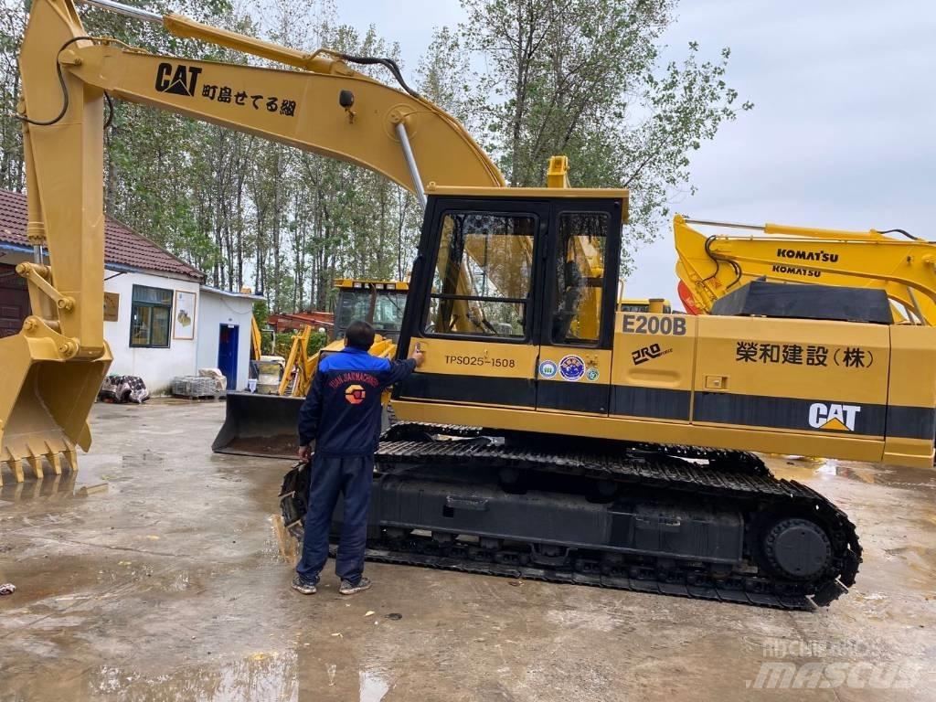 CAT E200B Roomikekskavaatorid