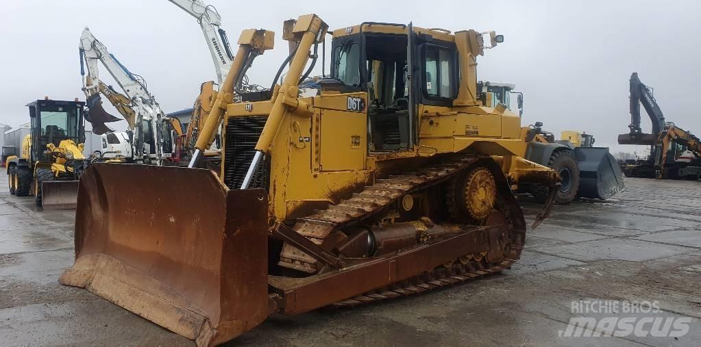 CAT D 6 T XL Buldooserid