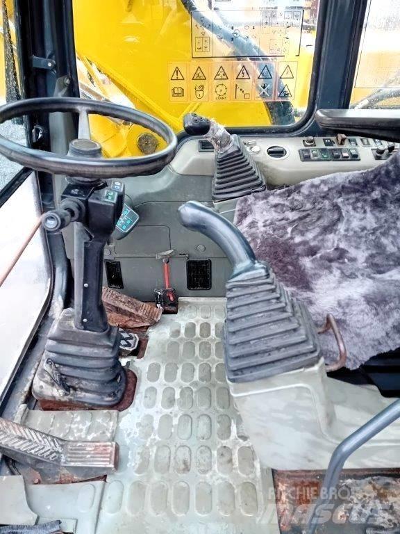 Komatsu PW 130ES-6K Ratasekskavaatorid
