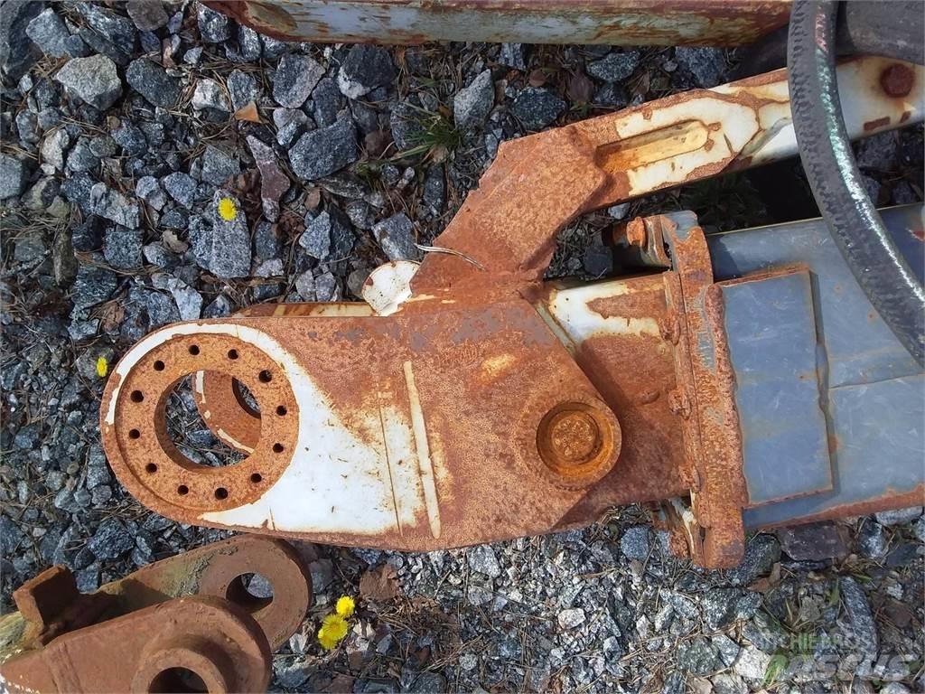 Cranab CRH 16 Harvesteri kraanad