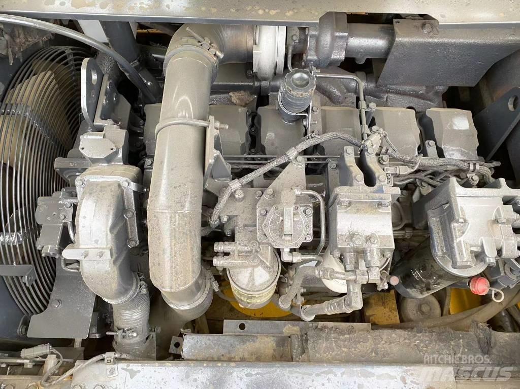 Komatsu PC 450 Roomikekskavaatorid