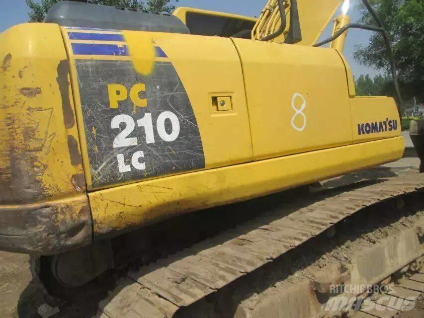 Komatsu PC 210-7 Roomikekskavaatorid