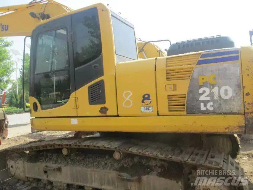 Komatsu PC 210-7 Roomikekskavaatorid