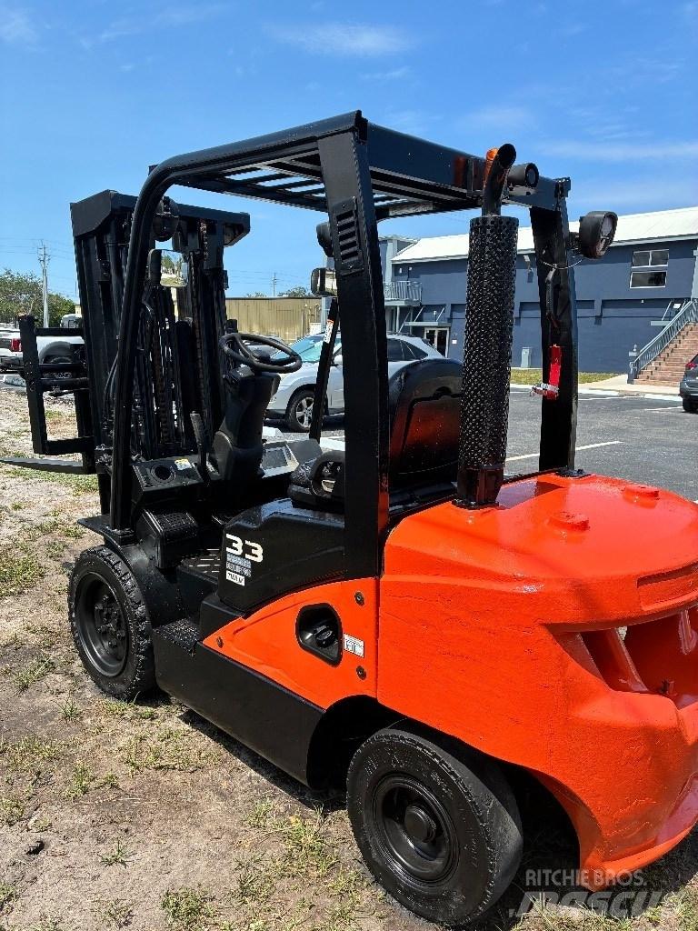 Doosan D 33 S-7 Kahveltõstukid - muud