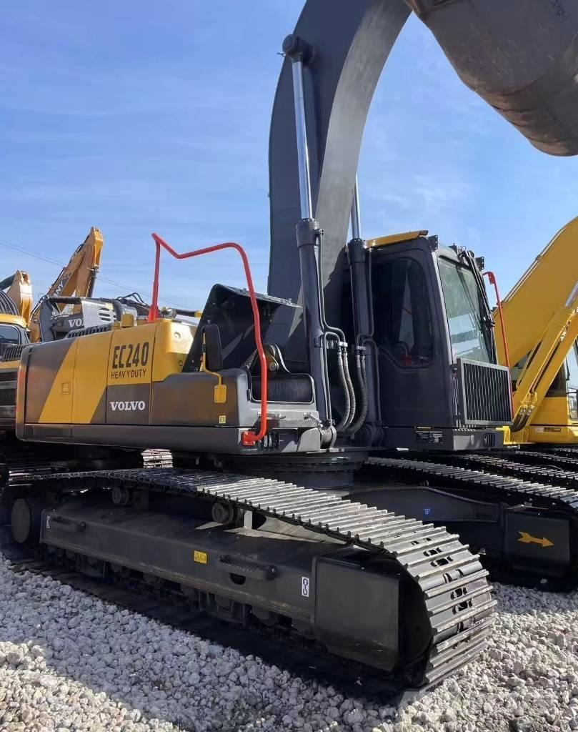 Volvo EC 240 Roomikekskavaatorid