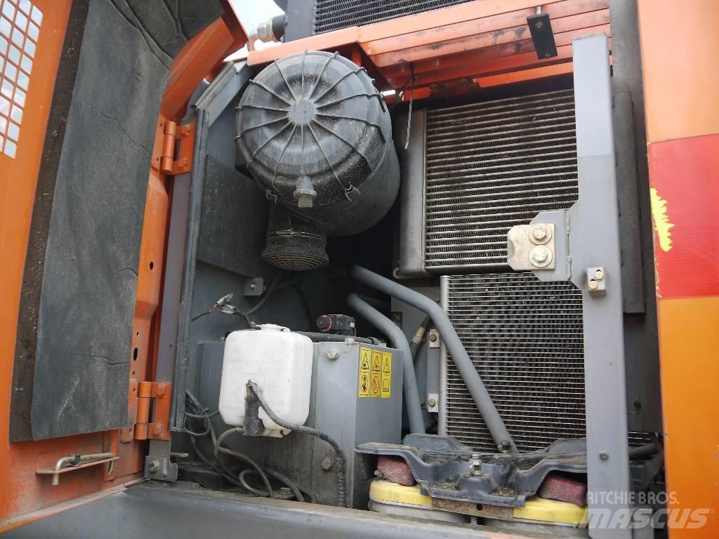 Hitachi ZX 145 W-3 Ratasekskavaatorid