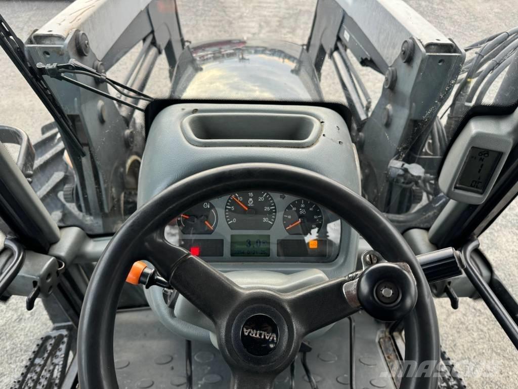 Valtra C 130 Traktorid