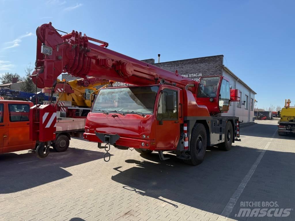 Terex Demag AC 35L Maastikutõstukid